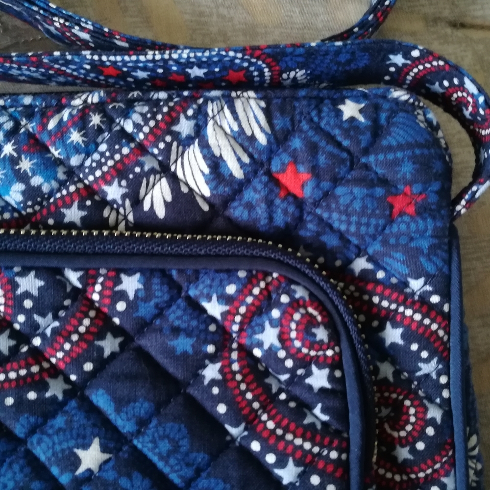 Vera Bradley NWOT crossbody purse. - Picture 8 of 15